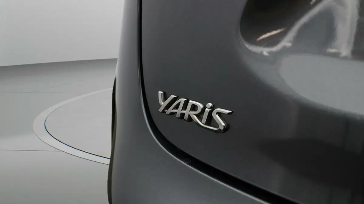 2023-toyota-yaris-cross-15-vvt-i-icon-big-20