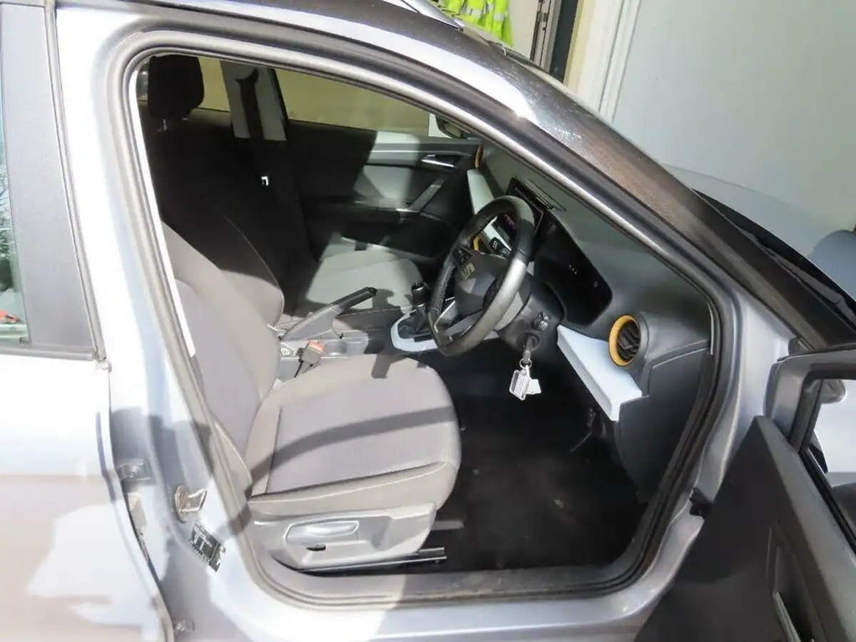 2022-seat-arona-10-tsi-evo-se-technology-big-8