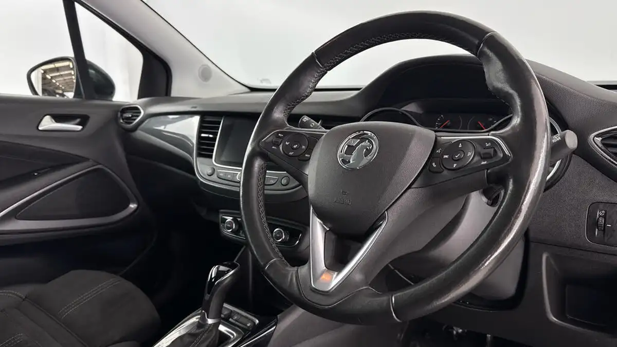 2022-vauxhall-crossland-12-ultimate-130ps-auto-big-8