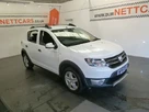 2015-dacia-sandero-stepway-09-laureate-small-2
