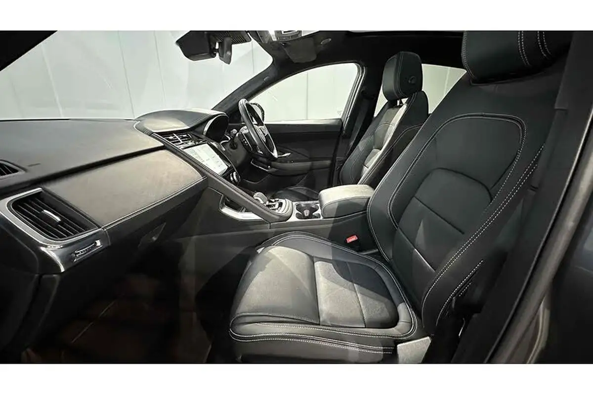 2023-jaguar-e-pace-15-p300e-r-dynamic-black-big-22