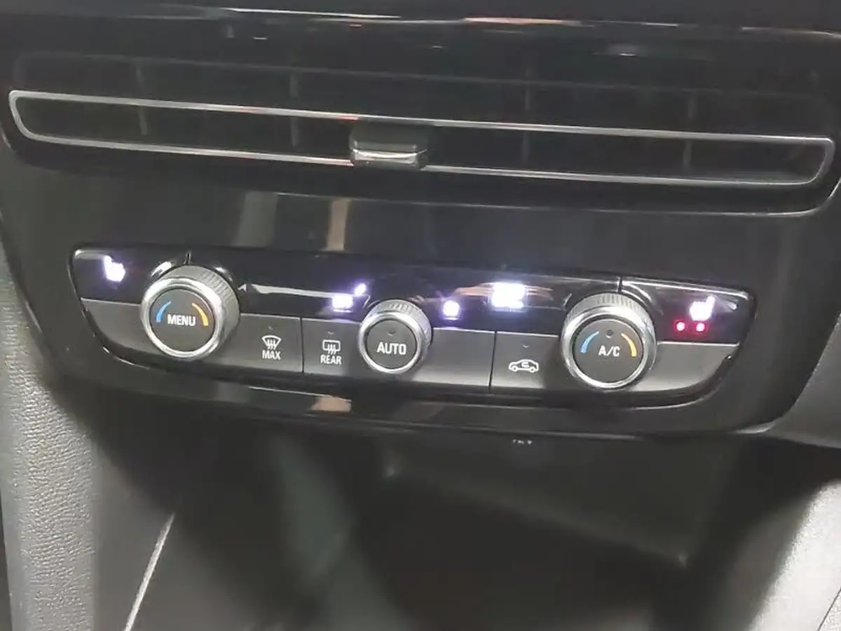 2024-vauxhall-mokka-12-gs-136ps-big-12