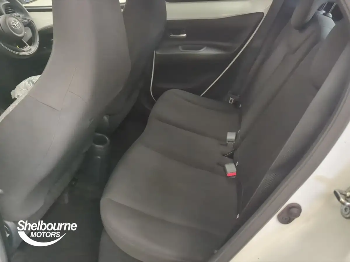 2023-toyota-aygo-x-10-vvt-i-pure-big-7