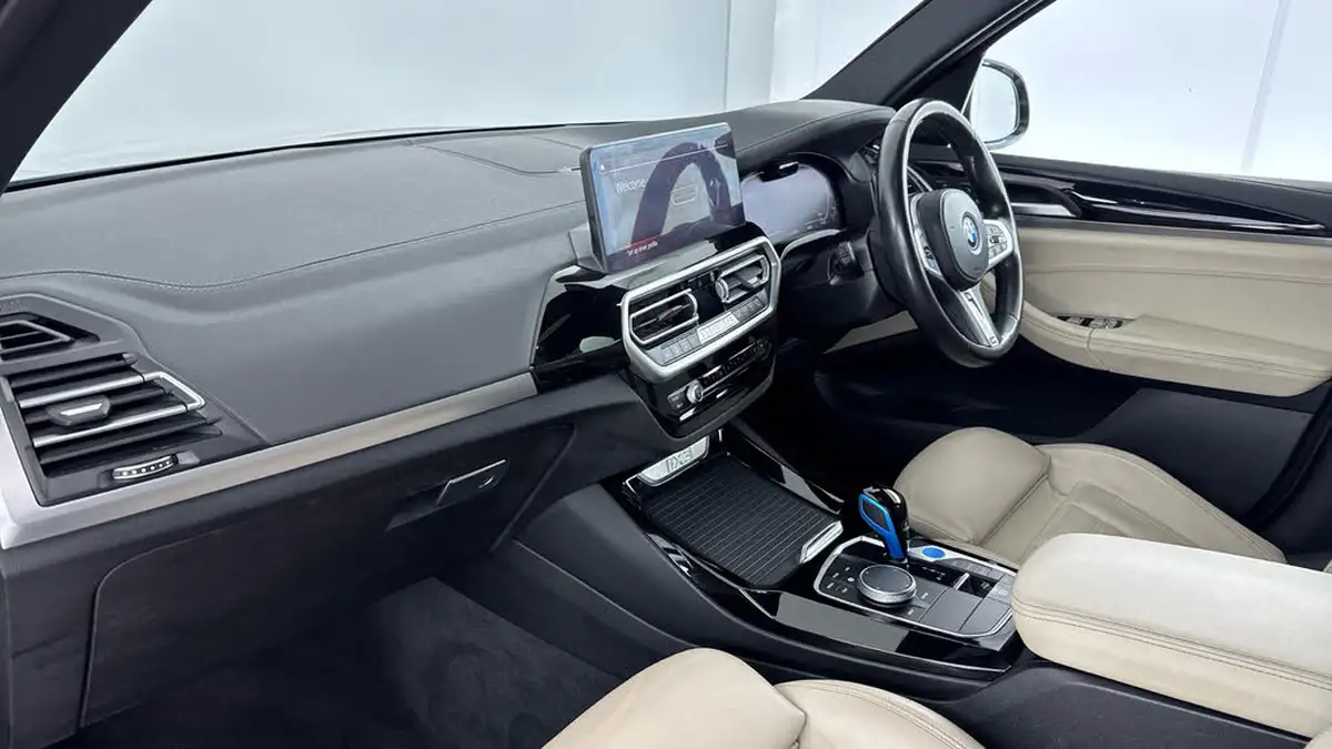 2022-bmw-ix3-e-m-sport-big-8