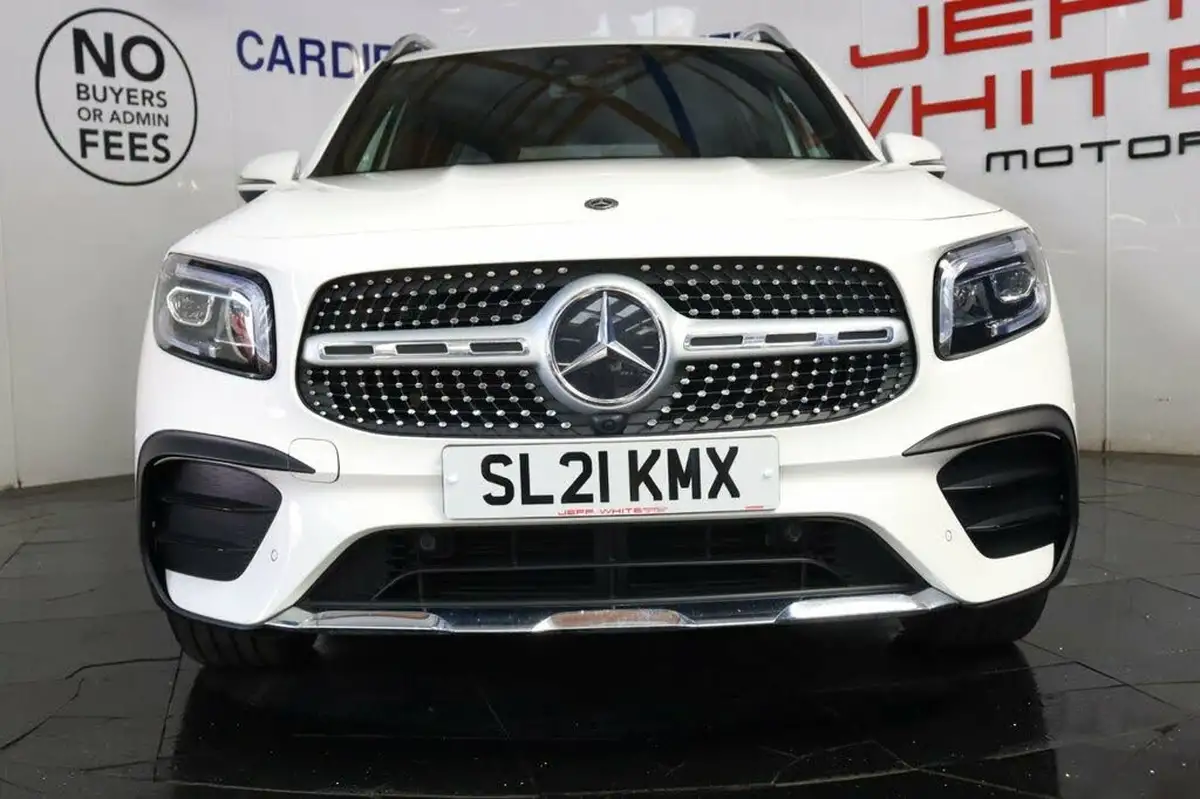 2021-mercedes-benz-glb-class-13-glb200-amg-line-premium-7g-tronic-big-11