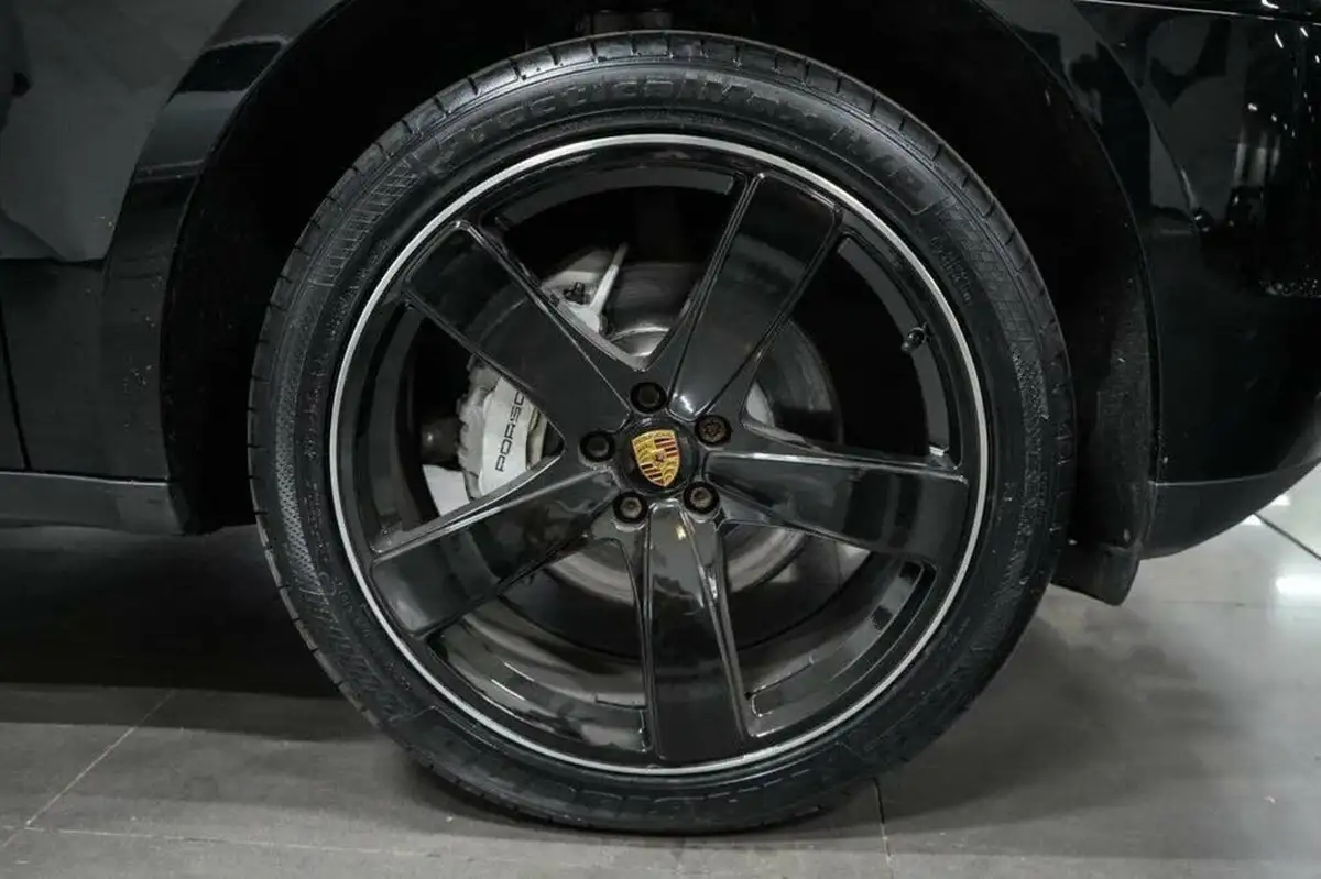 2015-porsche-macan-30td-s-big-5