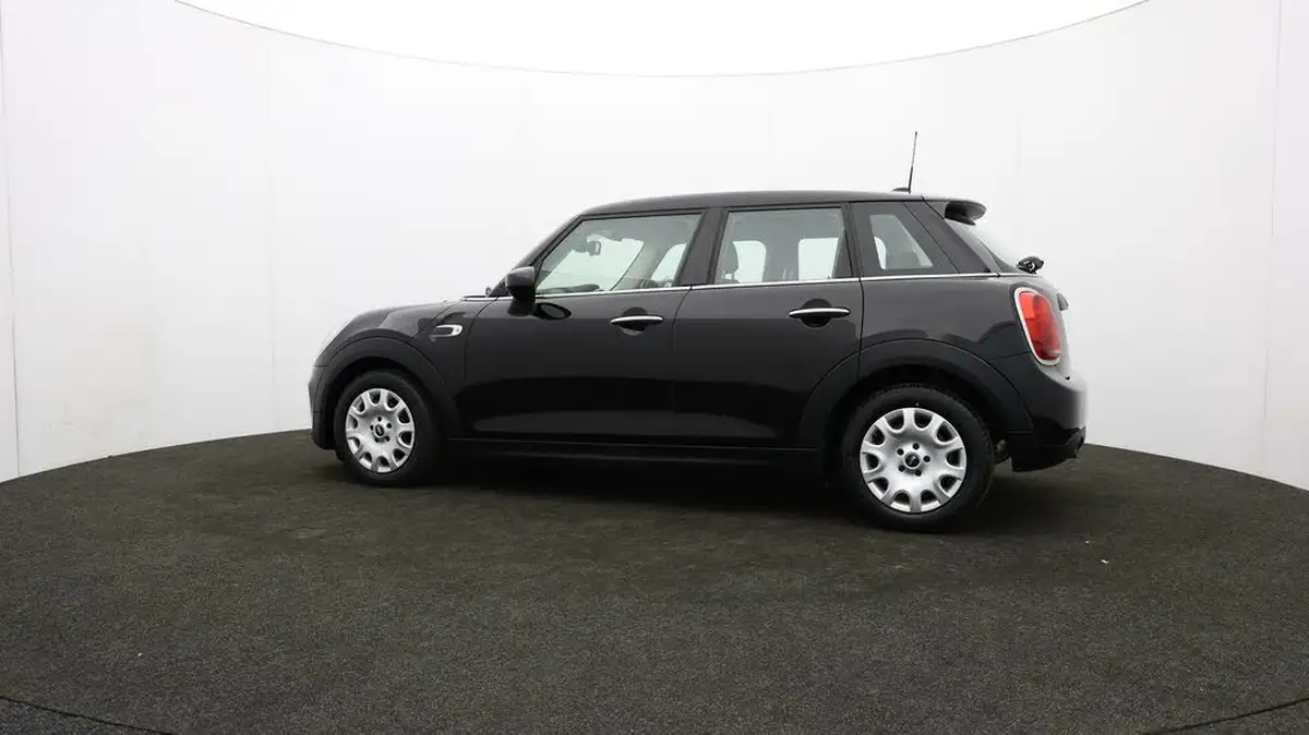 2020-mini-cooper-15-one-classic-5d-auto-big-71
