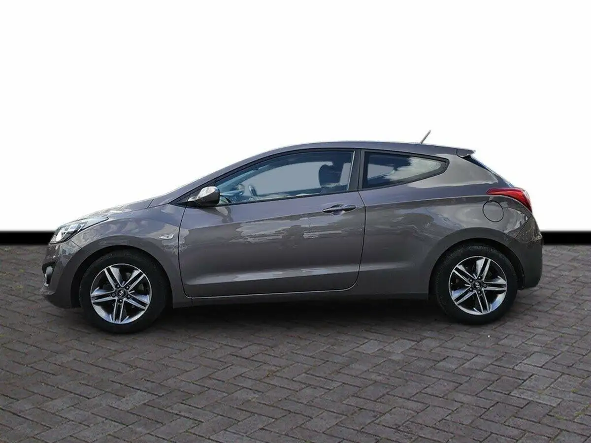2015-hyundai-i30-14-active-3d-big-6