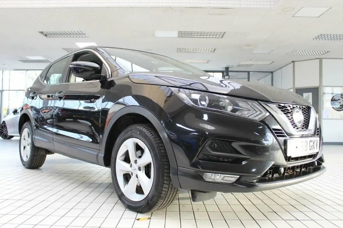 2019-nissan-qashqai-15dci-acenta-premium-heat-pack-big-5