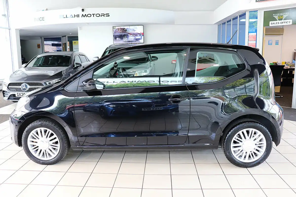 2018-volkswagen-up-10-move-up-ss-3d-big-4