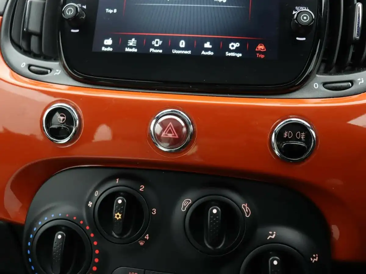 2022-fiat-500-10-dolcevita-big-28