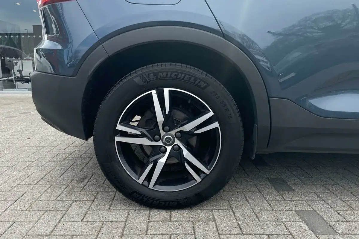 2021-volvo-xc40-15-t3-r-design-161bhp-auto-big-12