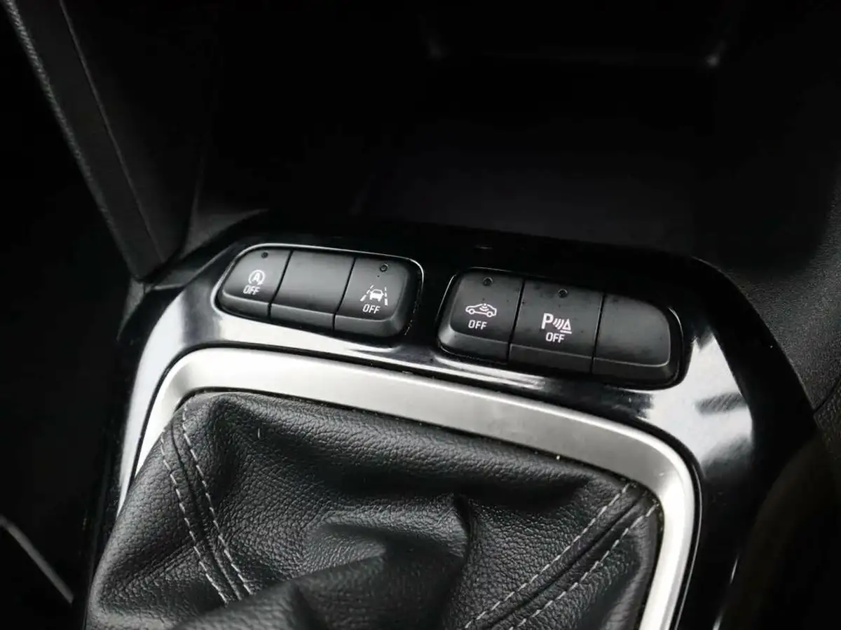 2022-vauxhall-corsa-12-turbo-elite-edition-big-28