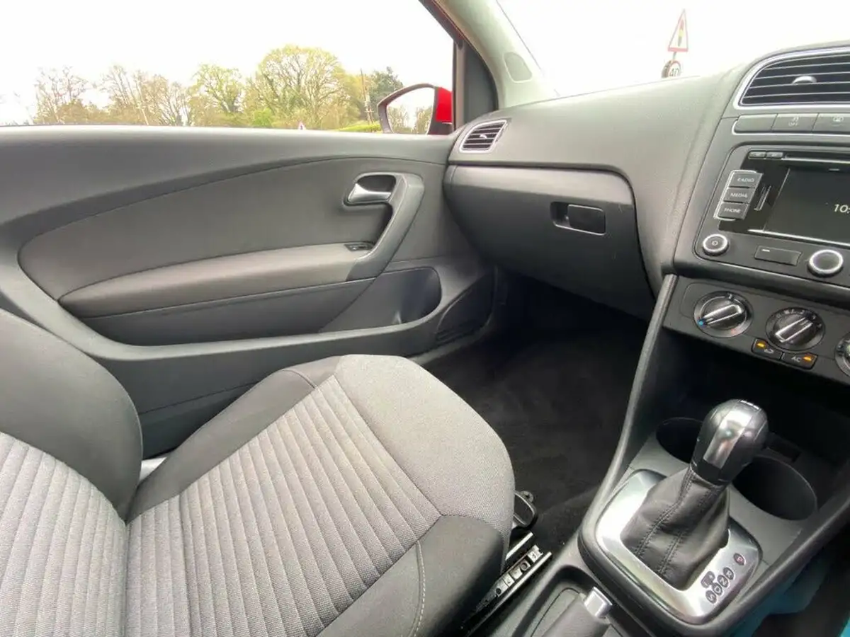 2014-volkswagen-polo-14-match-edition-3d-dsg-big-35