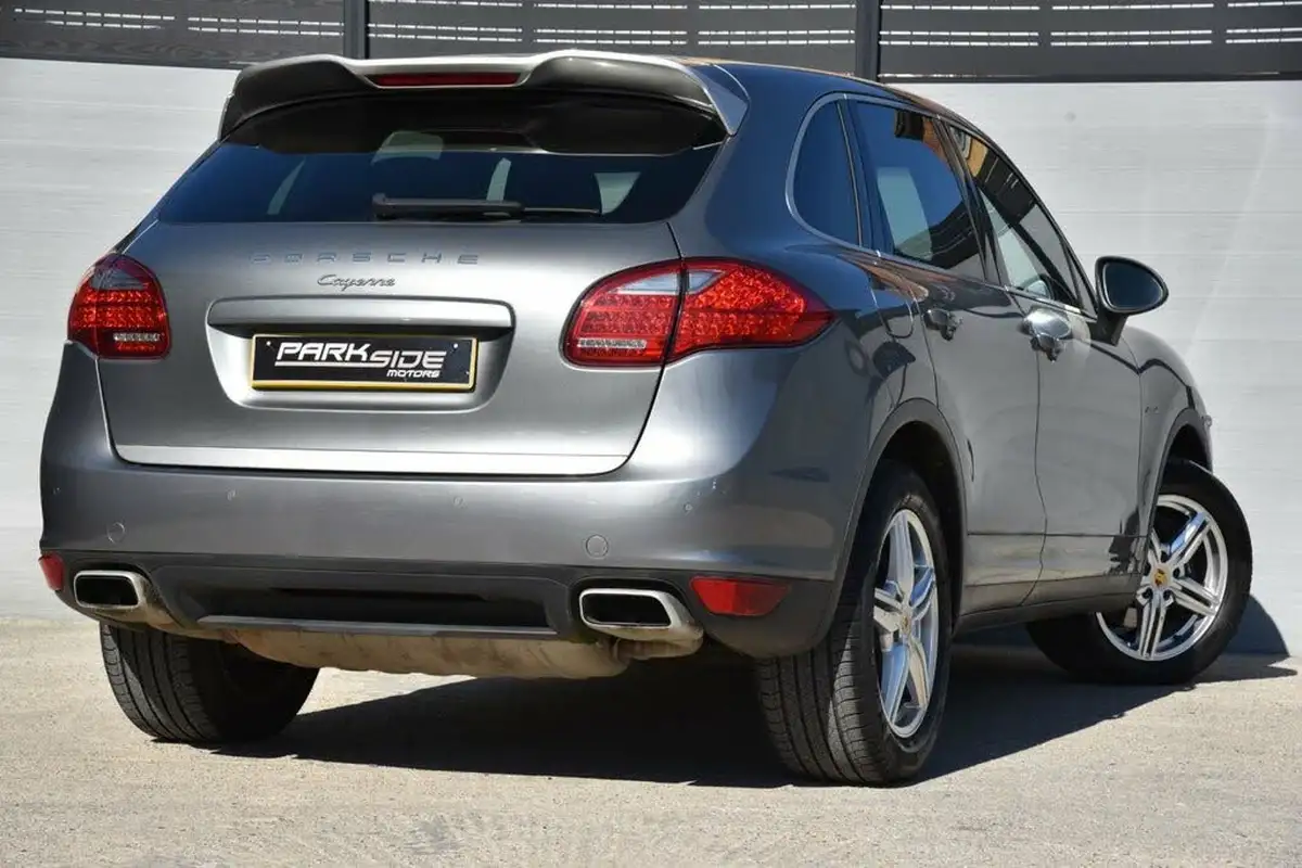 2014-porsche-cayenne-30td-platinum-edition-big-8