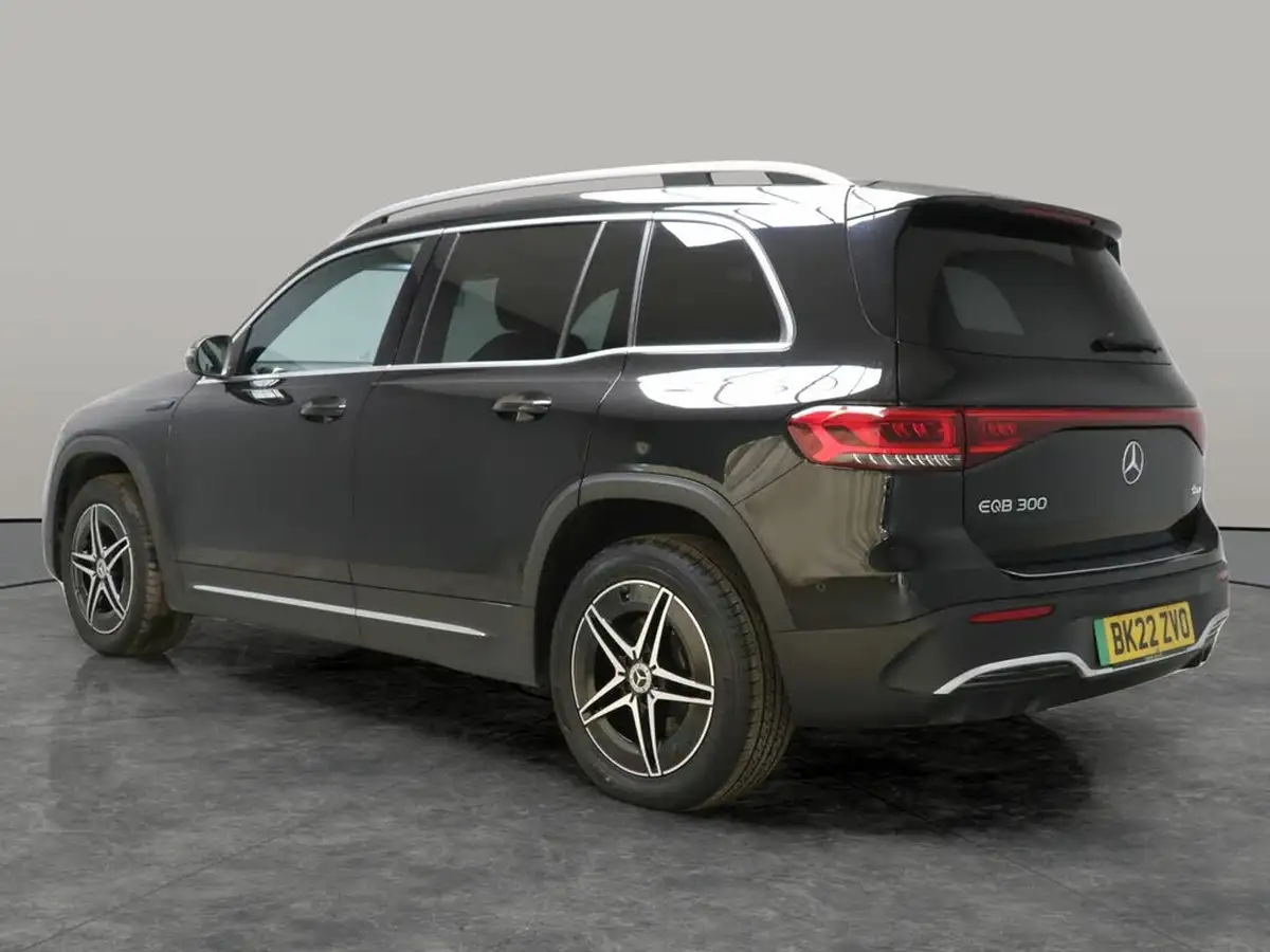 2022-mercedes-benz-eqb-e-eqb-300-amg-line-big-16