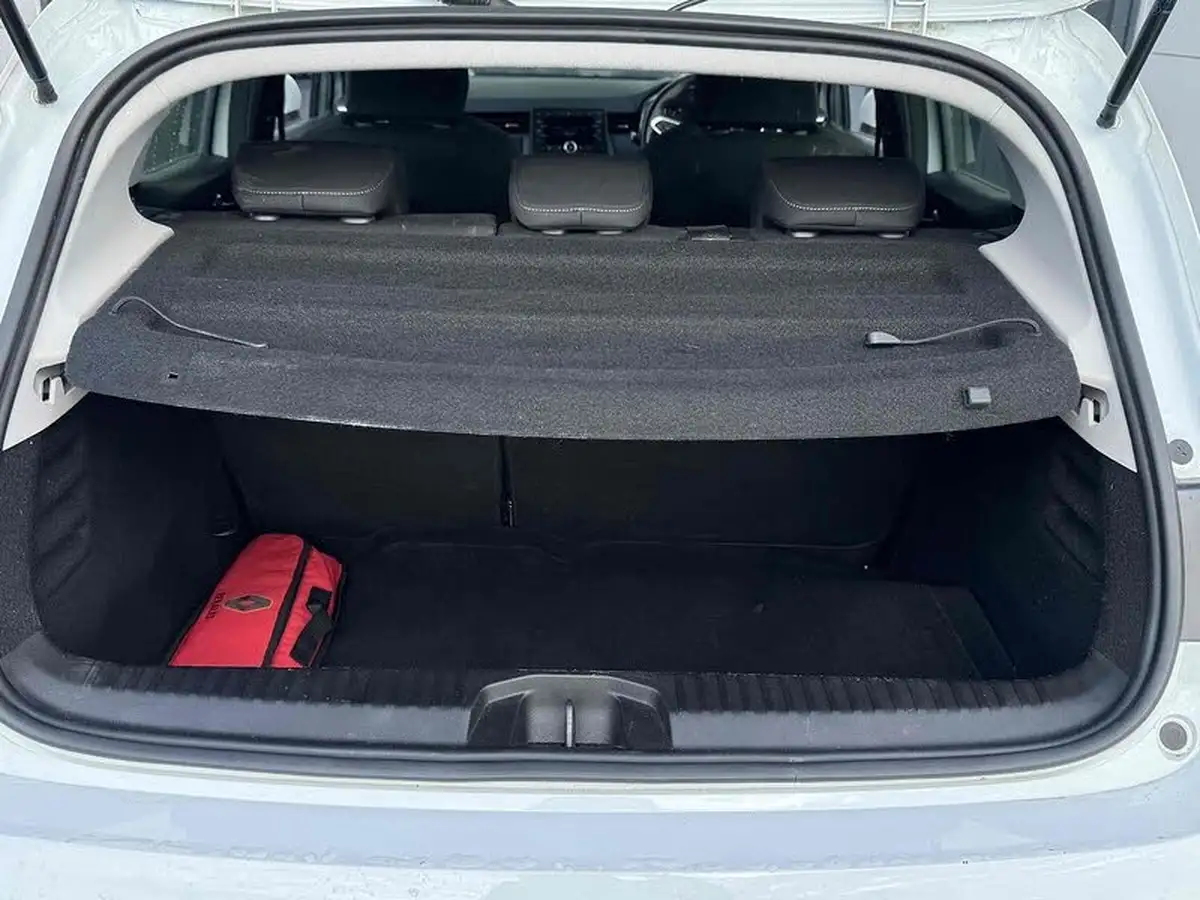 2020-renault-clio-10-sce-play-75bhp-big-17