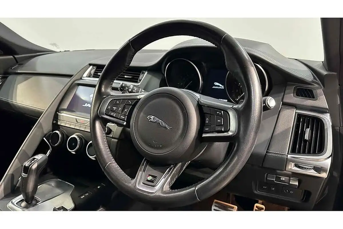 2018-jaguar-e-pace-20-i4-r-dynamic-s-200ps-big-27