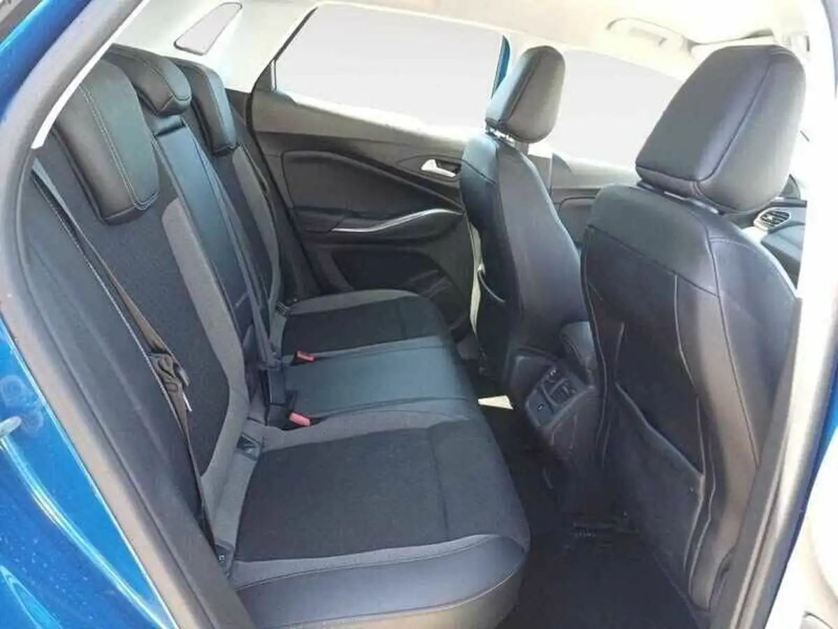 2019-vauxhall-grandland-x-12-tech-line-nav-big-5