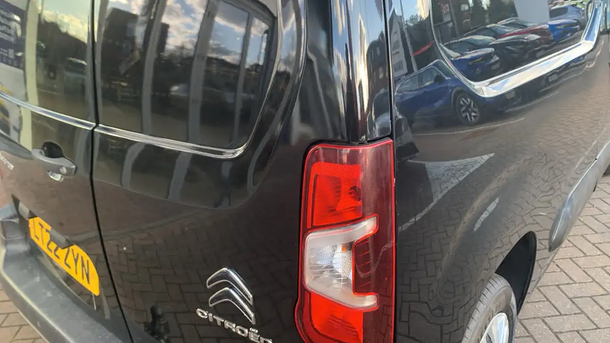 2022-citroen-berlingo-15bluehdi-1000-enterprise-pro-100pseu6d-big-36
