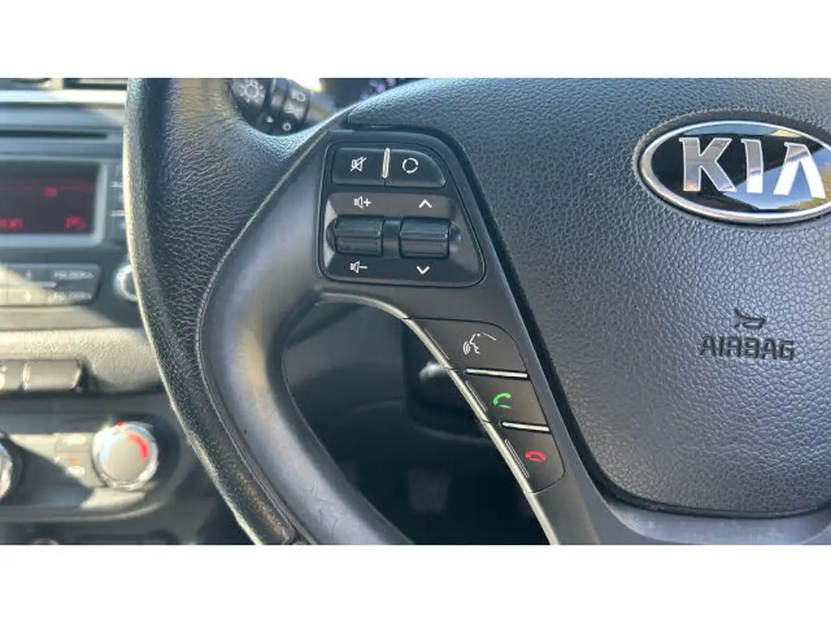 2017-kia-pro-ceed-16-gdi-2-big-20