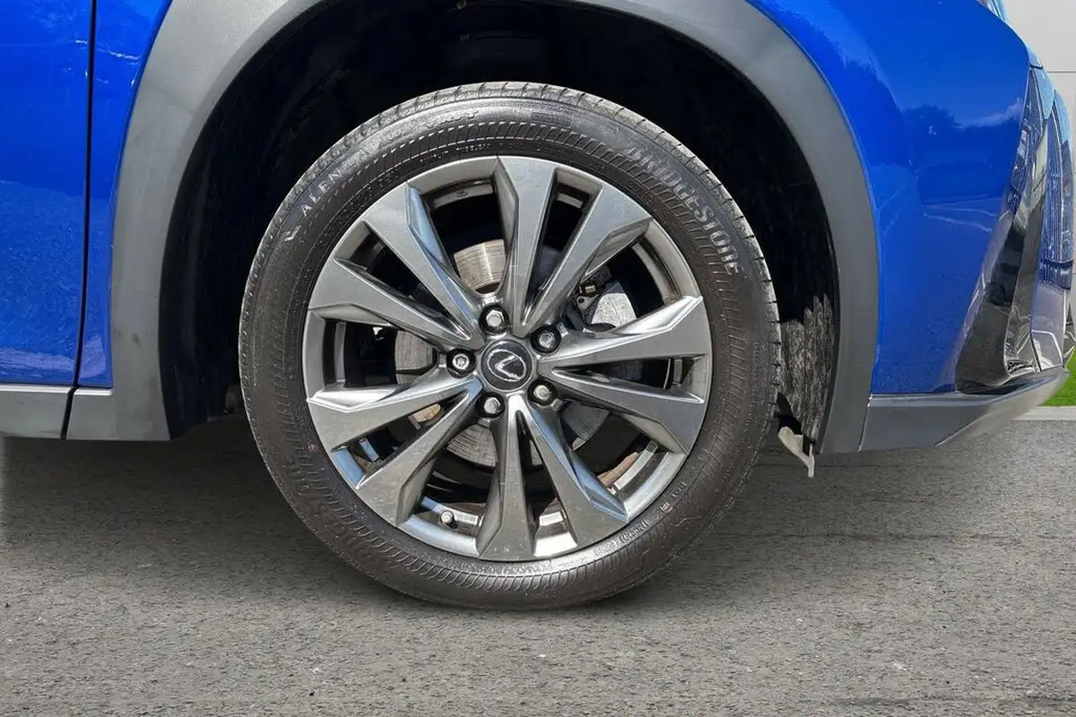 2022-lexus-ux-250h-20-f-sport-design-big-8