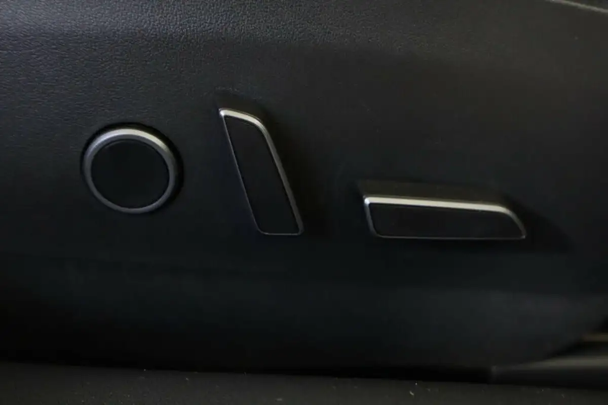 2021-tesla-model-3-e-long-range-4x4-big-21