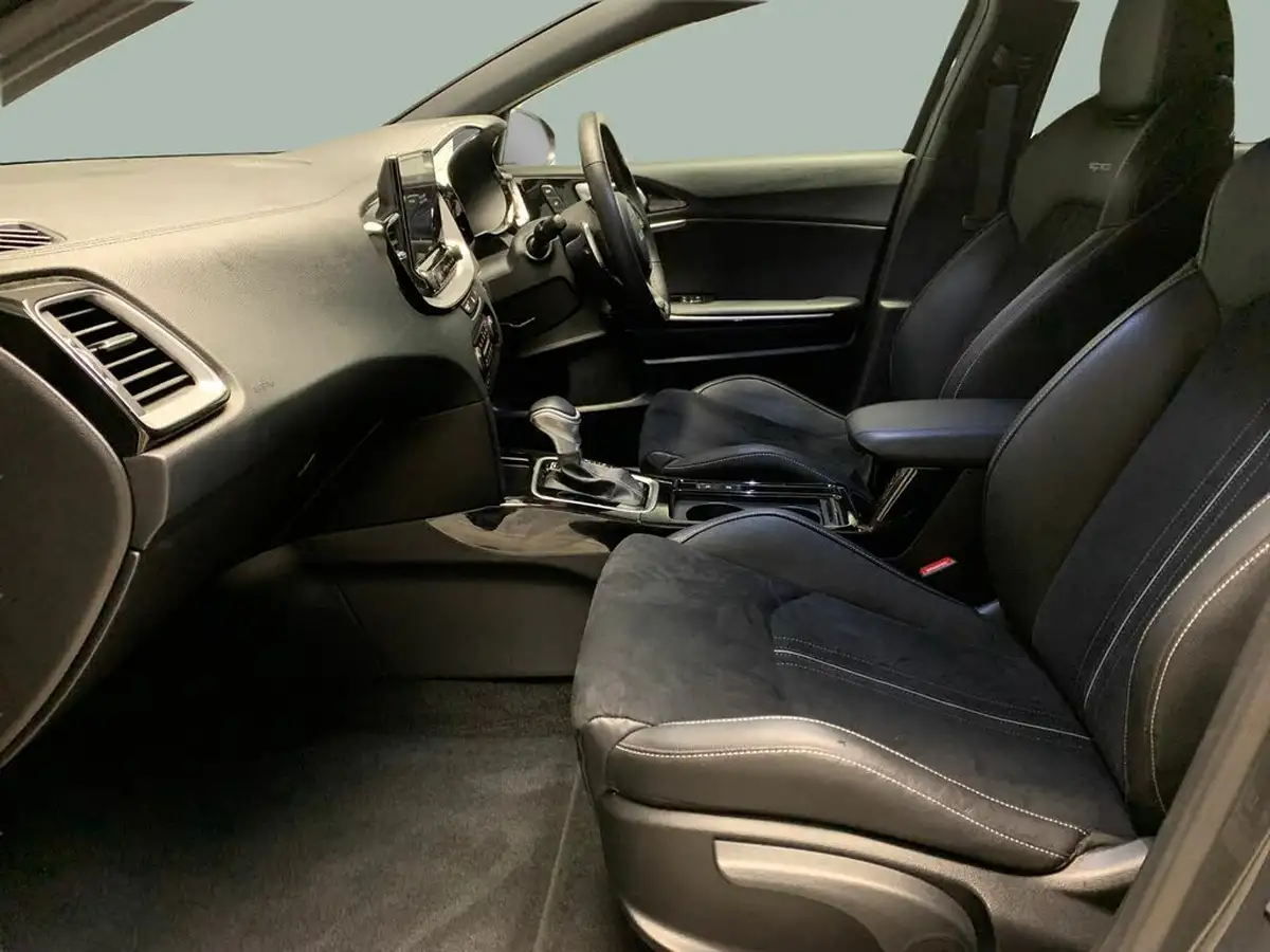 2022-kia-pro-ceed-15-t-gdi-gt-line-s-big-3
