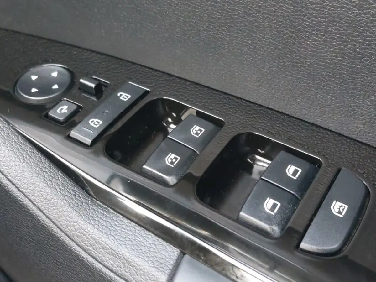 2024-kia-sportage-16-t-gdi-3-148bhp-big-18
