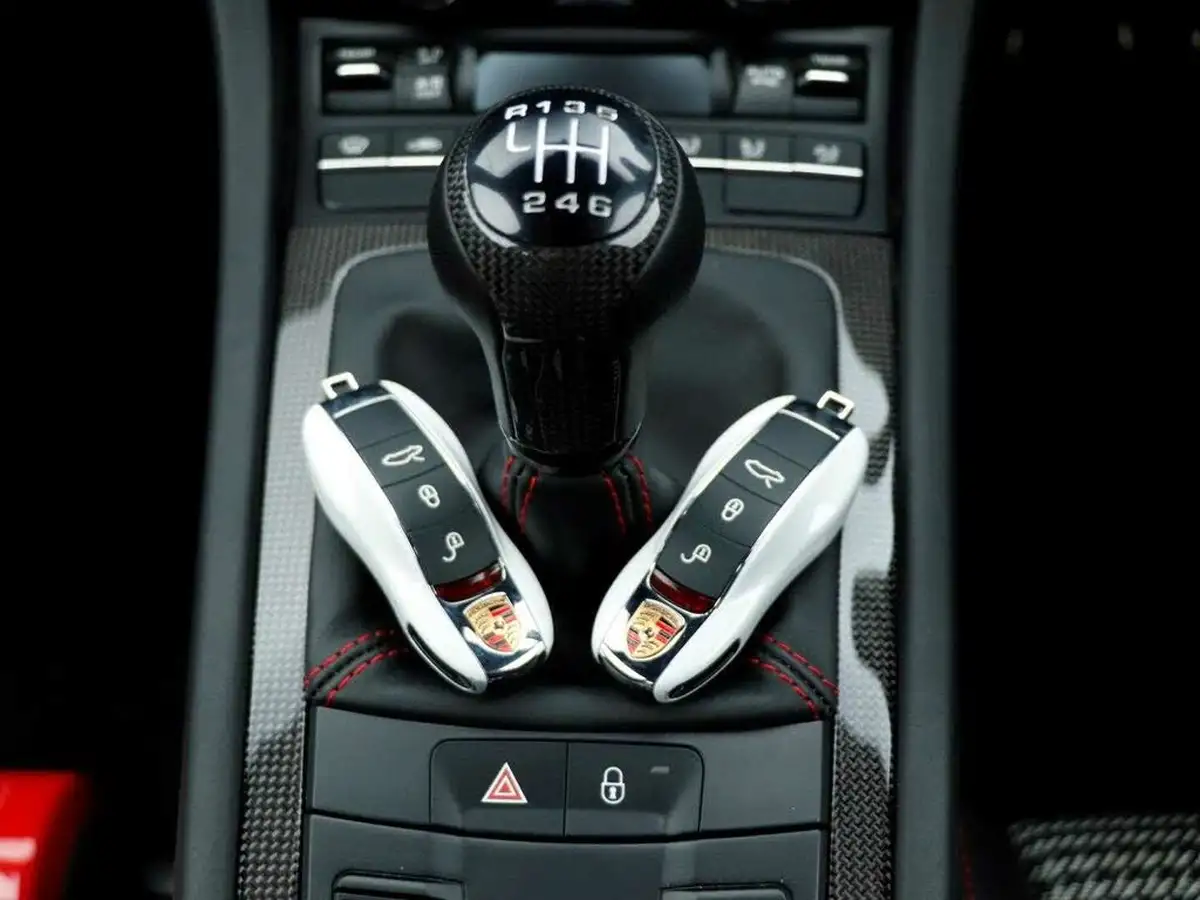 2016-porsche-911-40-r-big-17
