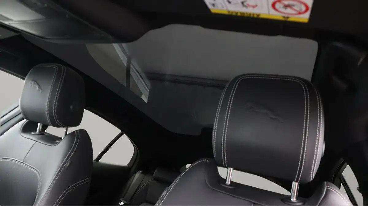 2022-jaguar-i-pace-ev400-hse-black-big-24