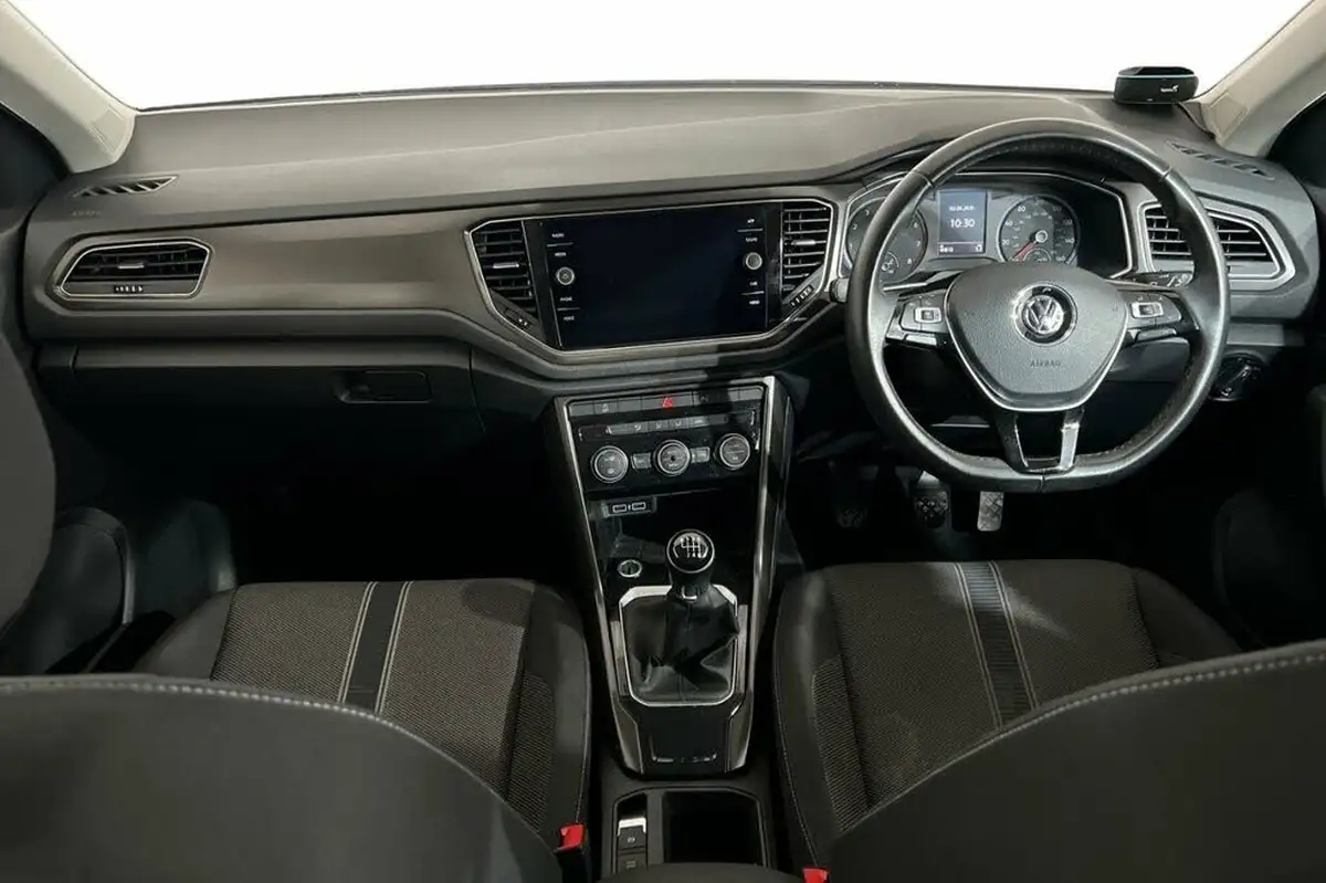 2019-volkswagen-t-roc-10-tsi-se-big-11