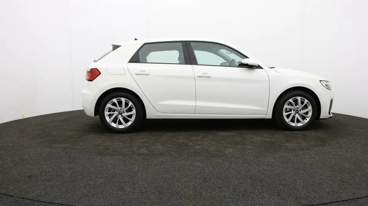 2023-audi-a1-10-30-tfsi-sport-s-tronic-big-38