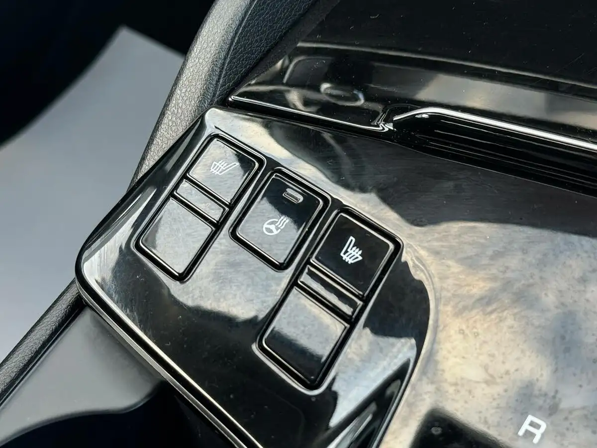 2023-kia-sportage-16-t-gdi-3-226bhp-hev-auto-big-18