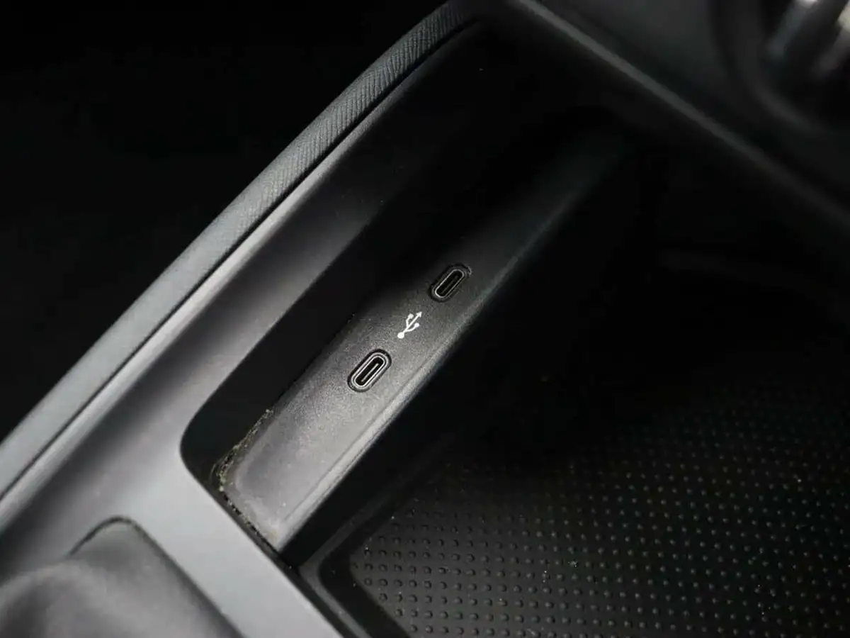 2022-skoda-scala-10-tsi-s-big-31