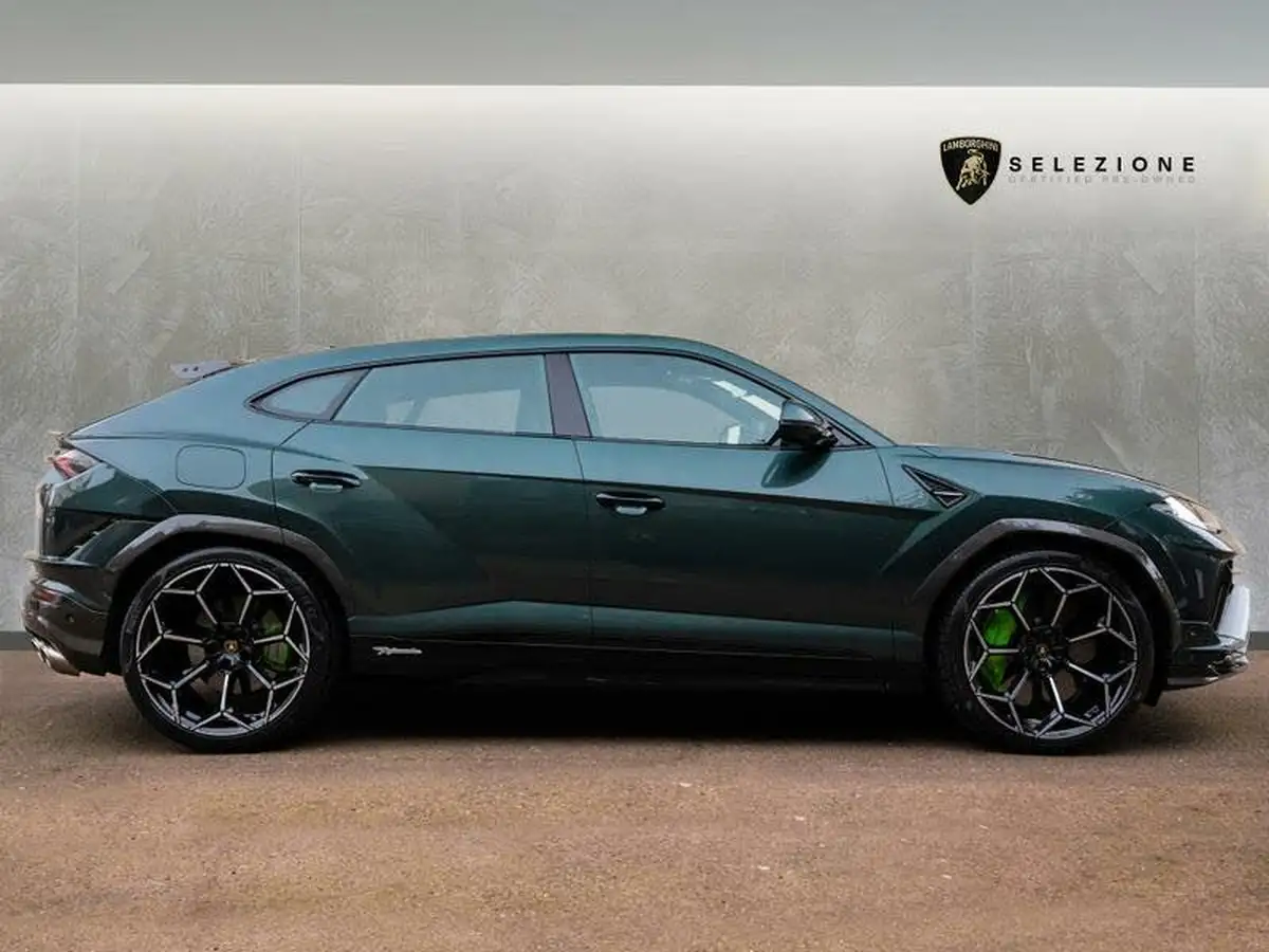 2024-lamborghini-urus-40-no-trim-big-1