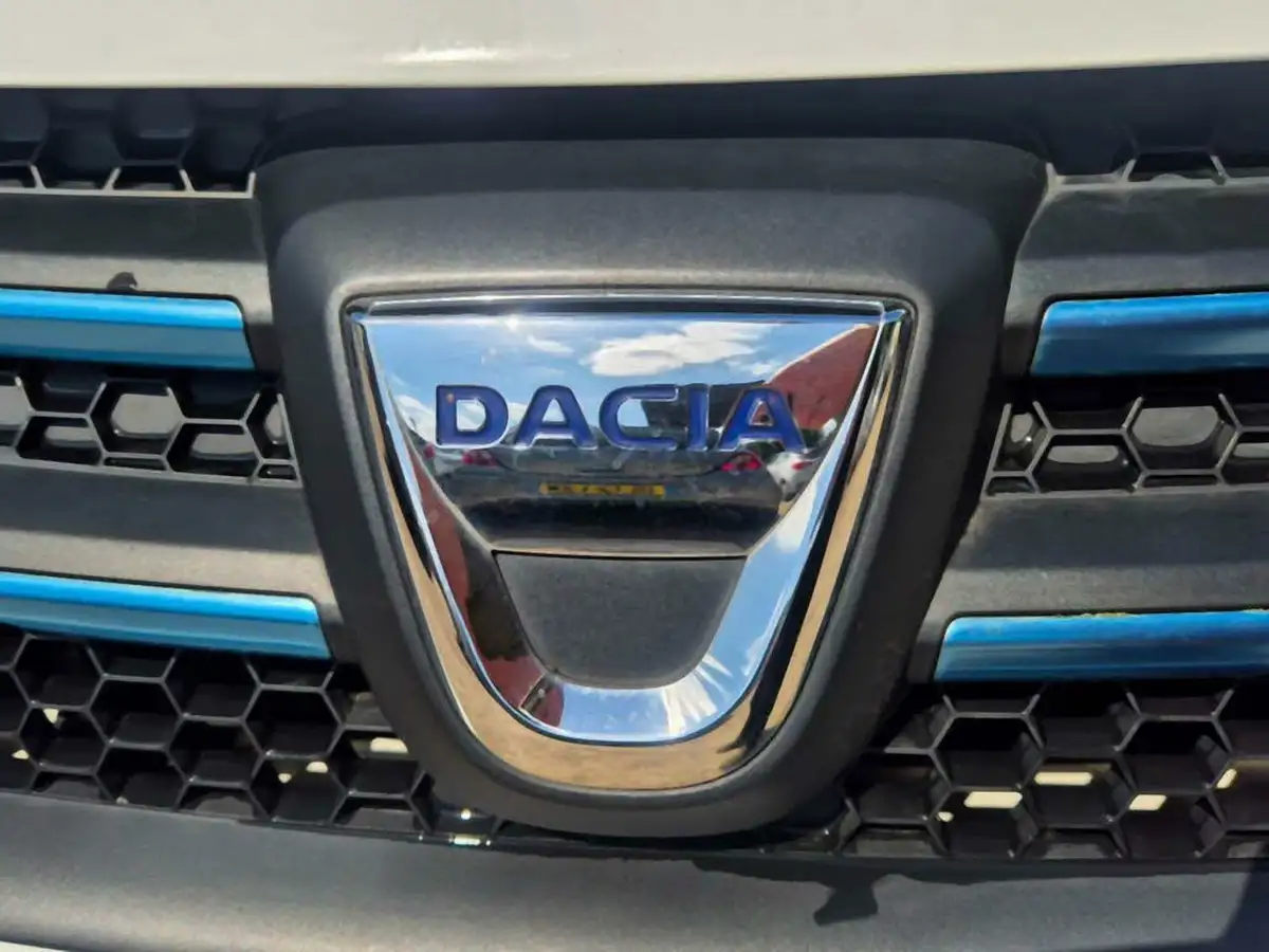 2015-dacia-sandero-stepway-15d-laureate-big-6
