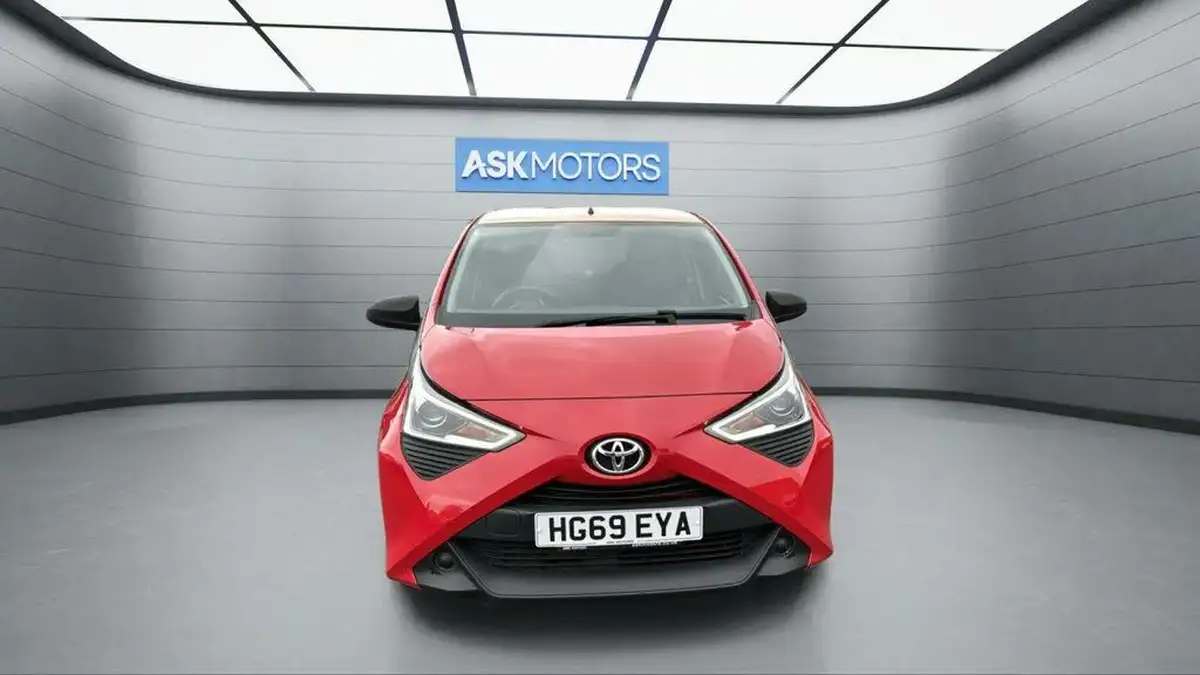 2019-toyota-aygo-10-vvt-i-x-5d-big-9