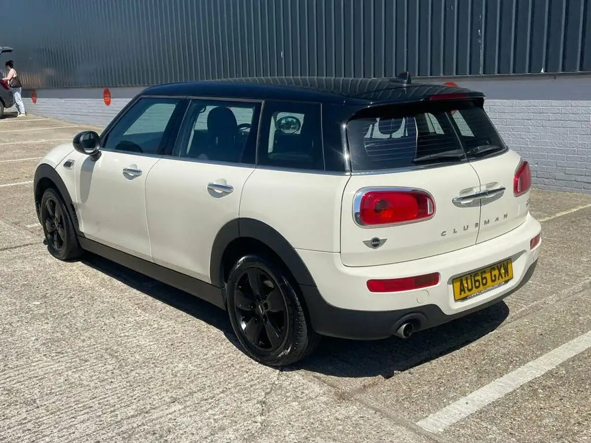 2016-mini-clubman-15-cooper-134bhp-big-66