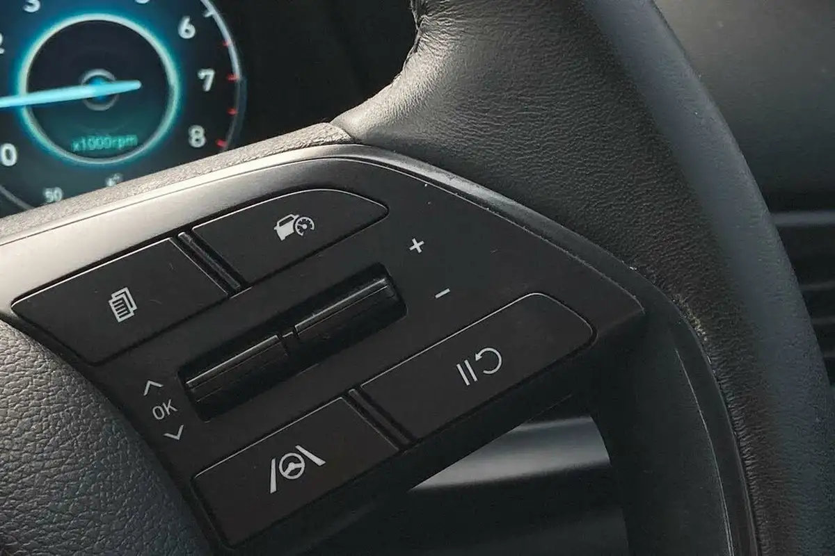 2022-hyundai-bayon-10-t-gdi-se-connect-big-26