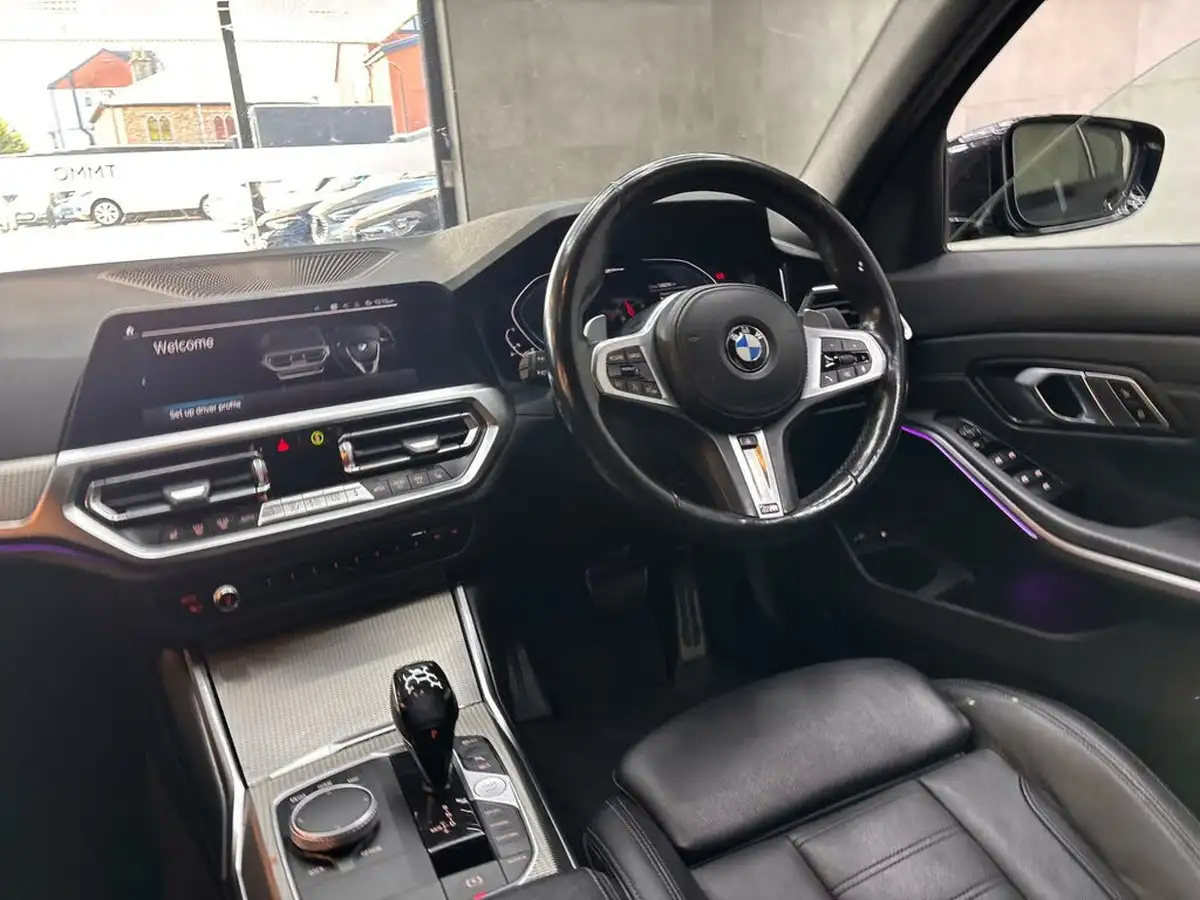 2020-bmw-3-series-20-330e-m-sport-saloon-4d-big-28