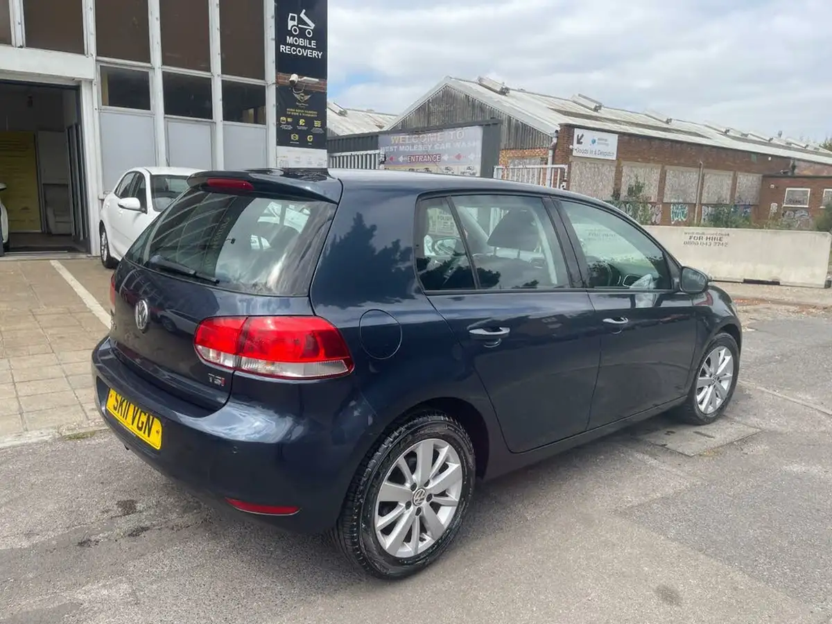 2011-volkswagen-golf-14-match-125ps-5d-dsg-big-4