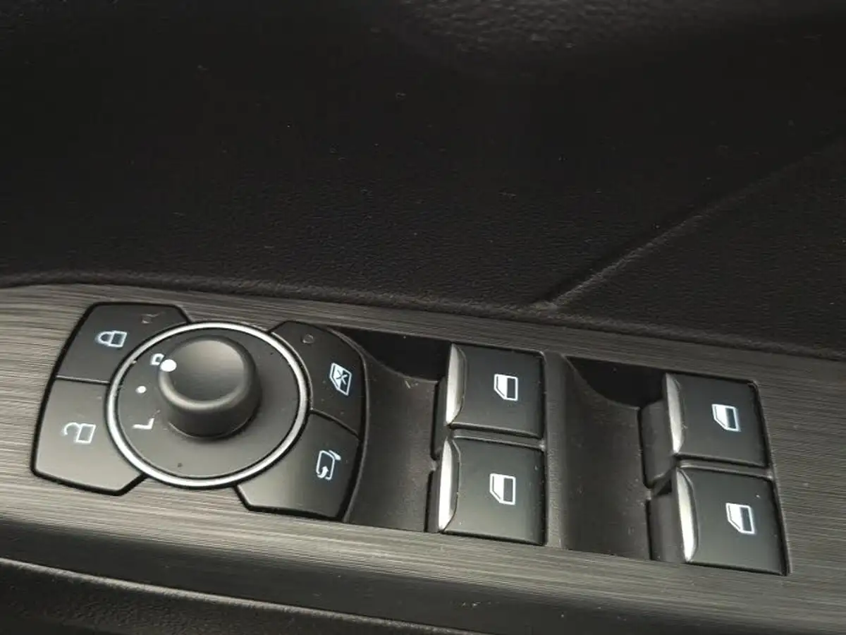 2023-ford-kuga-25t-st-line-edition-190ps-fhev-big-18