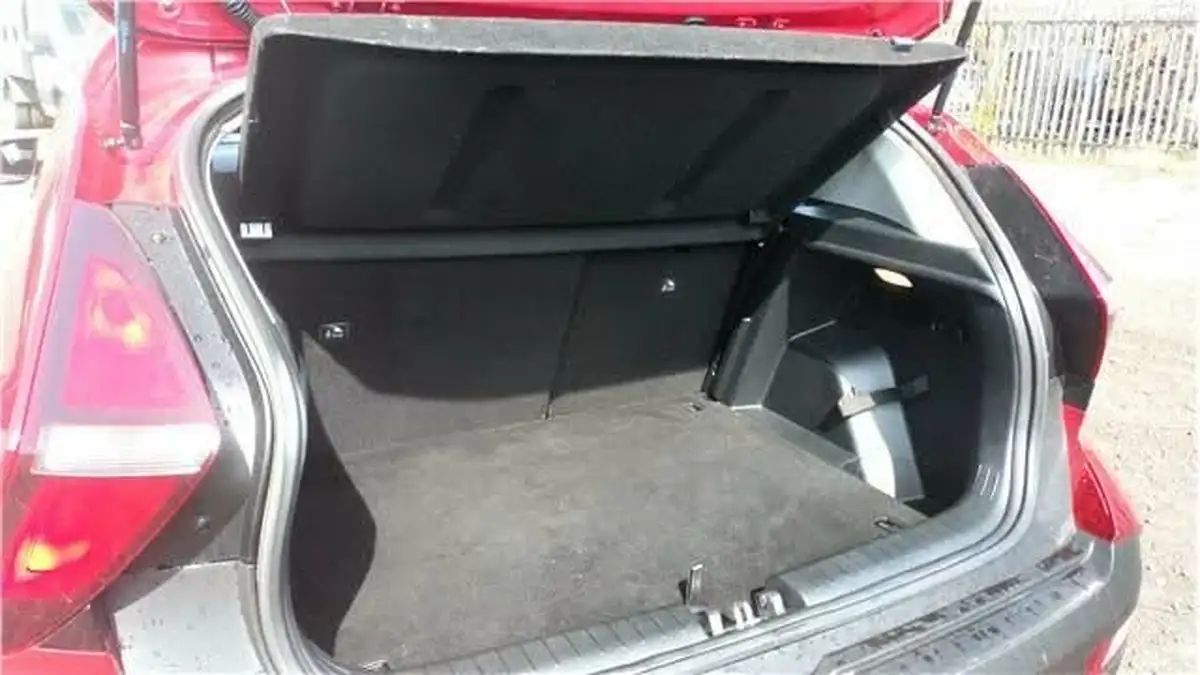 2023-hyundai-bayon-10-t-gdi-se-connect-dct-big-19