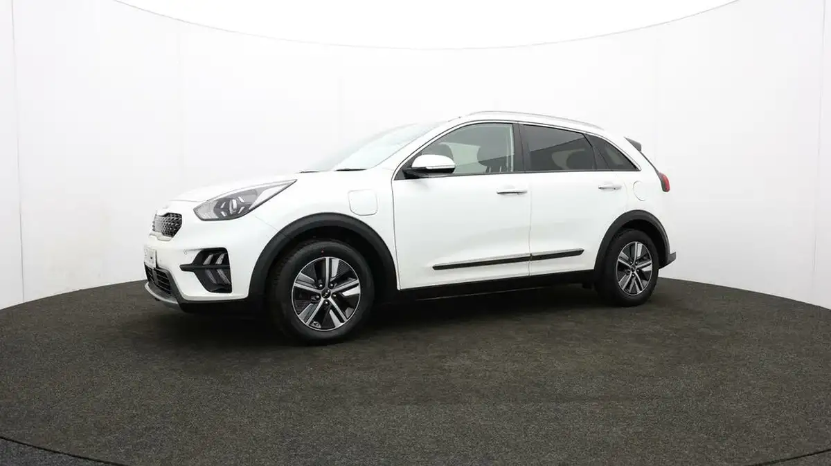 2021-kia-niro-16-gdi-phev-3-42in-cluster-big-64