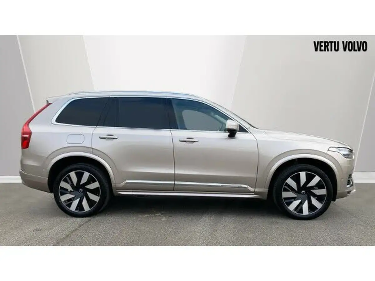 2024-volvo-xc90-20-t8-ultimate-dark-big-2
