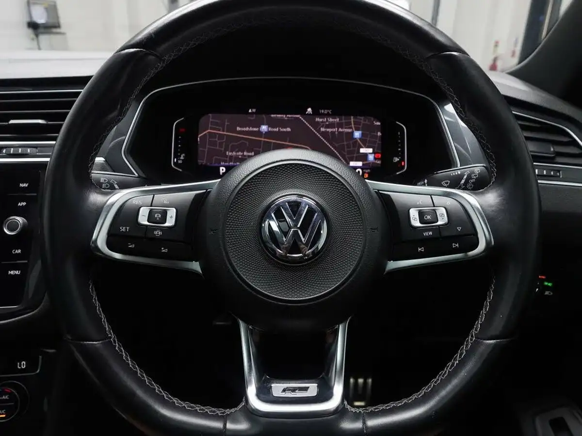 2019-volkswagen-tiguan-20tdi-r-line-tech-150ps-dsg-big-19