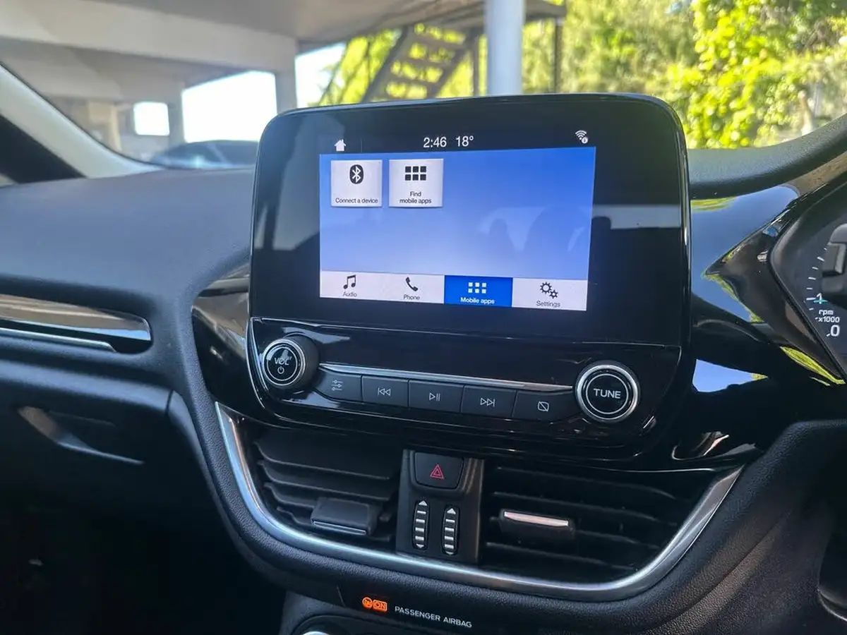 2018-ford-fiesta-10t-active-1-100ps-auto-big-18