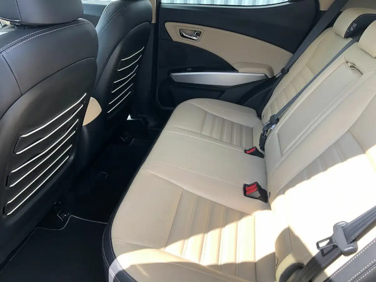 2019-kgm-ssangyong-tivoli-16-ultimate-auto-big-7