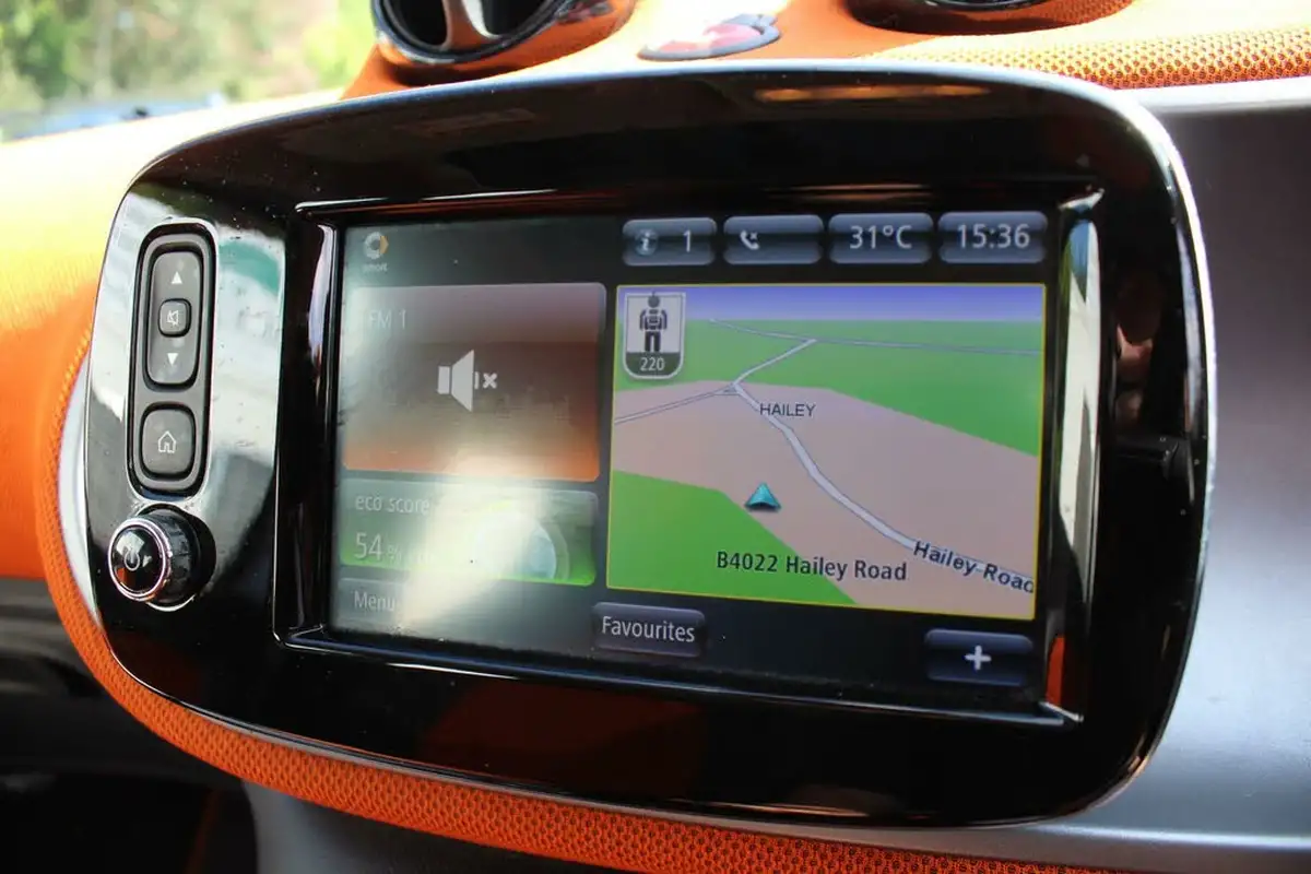 2015-smart-forfour-10-edition-1-big-20